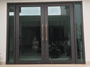 Báo Giá Cửa Kính Cường Lực 2025: Chi Tiết Và Cách Tính Đầy Đủ