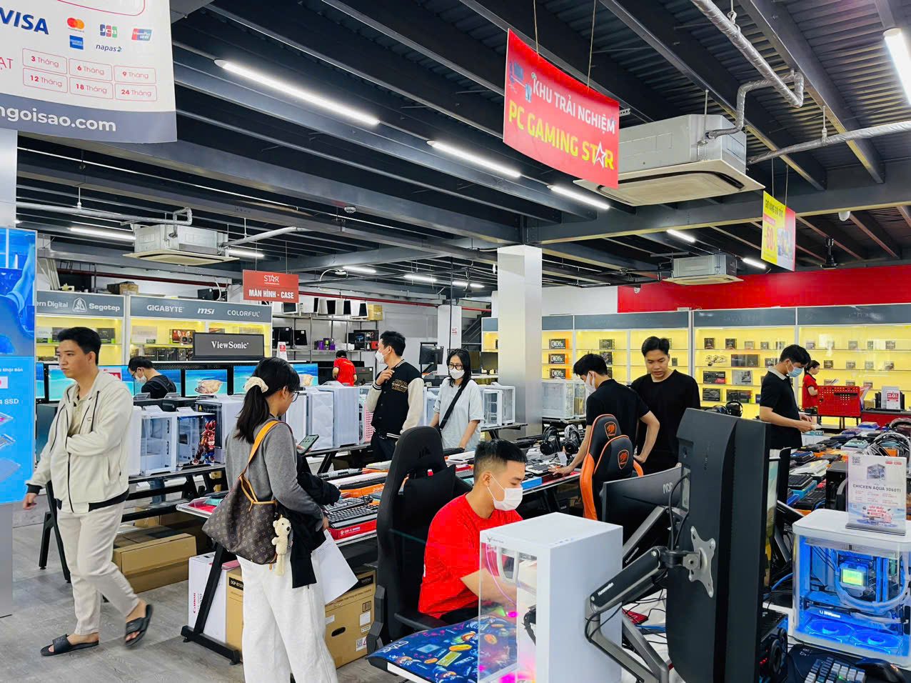 Các Sản Phẩm Và Dịch Vụ Nổi Bật Tại Tinhocngoisao